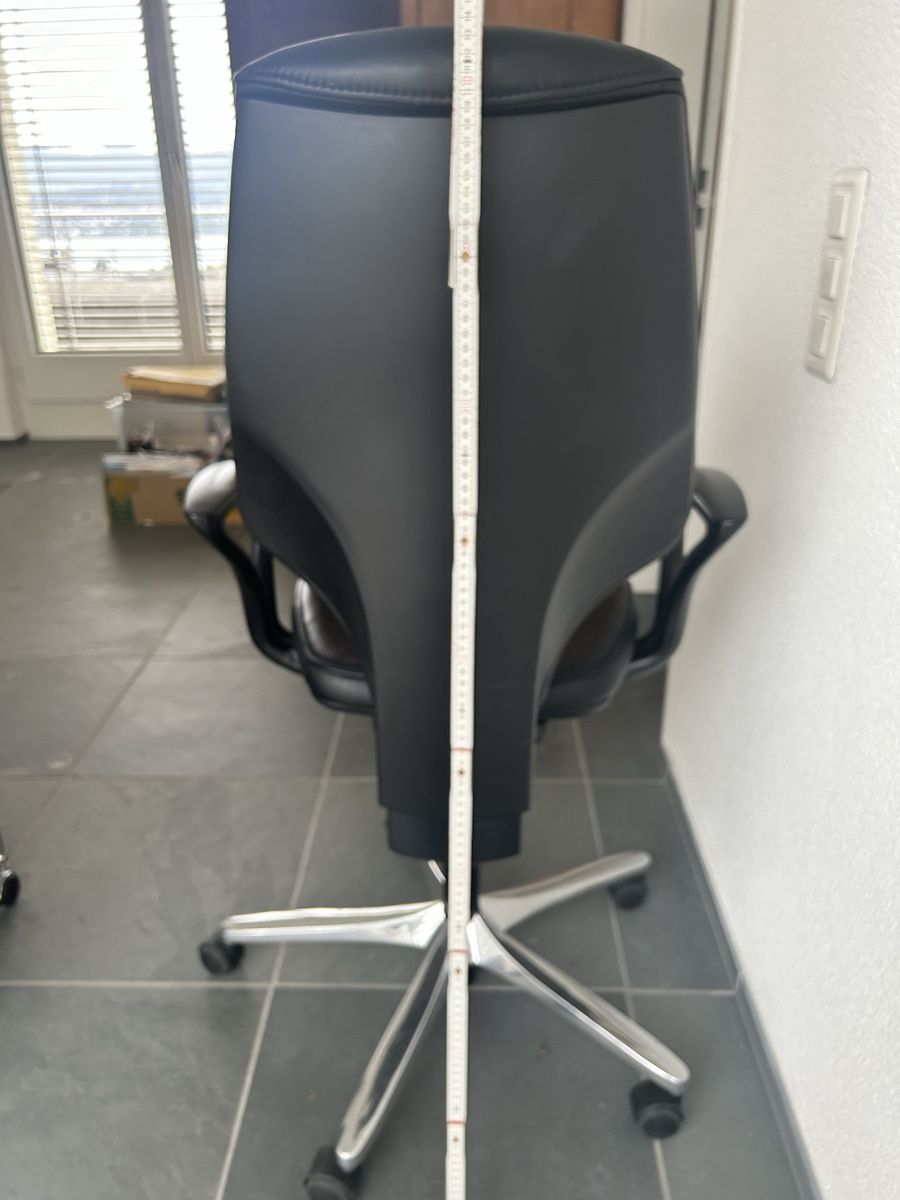 Giroflex Stühle: Bürostuhl – Neu (gemäss Beschreibung) aus Erlenbach ZH von Xe01 3