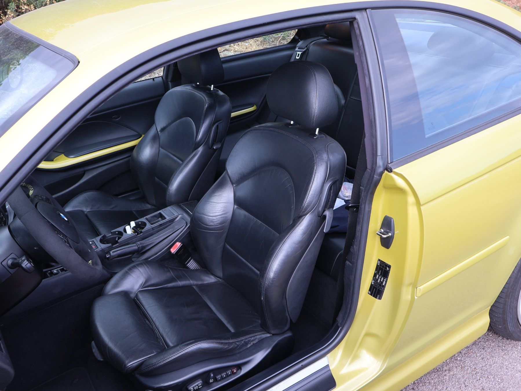 BMW Automobili: BMW M3 E46 Coupé, handgeschaltet in Phoenixgelb – Usato da Affoltern am Albis venduto da MrSolova 4