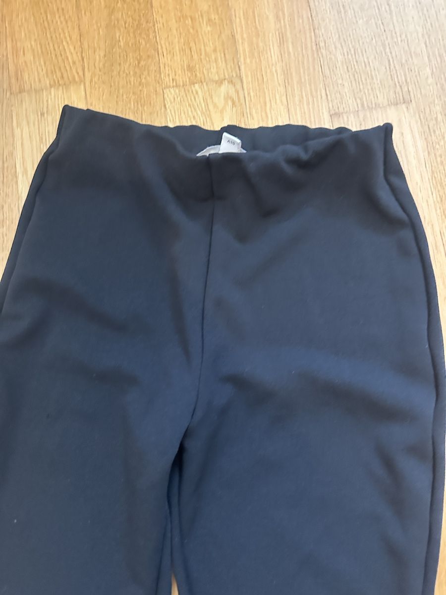 H&M Hosen: Schwarze Schlaghose Gr. XS – Gebraucht aus Illnau von ais_qm7t 2
