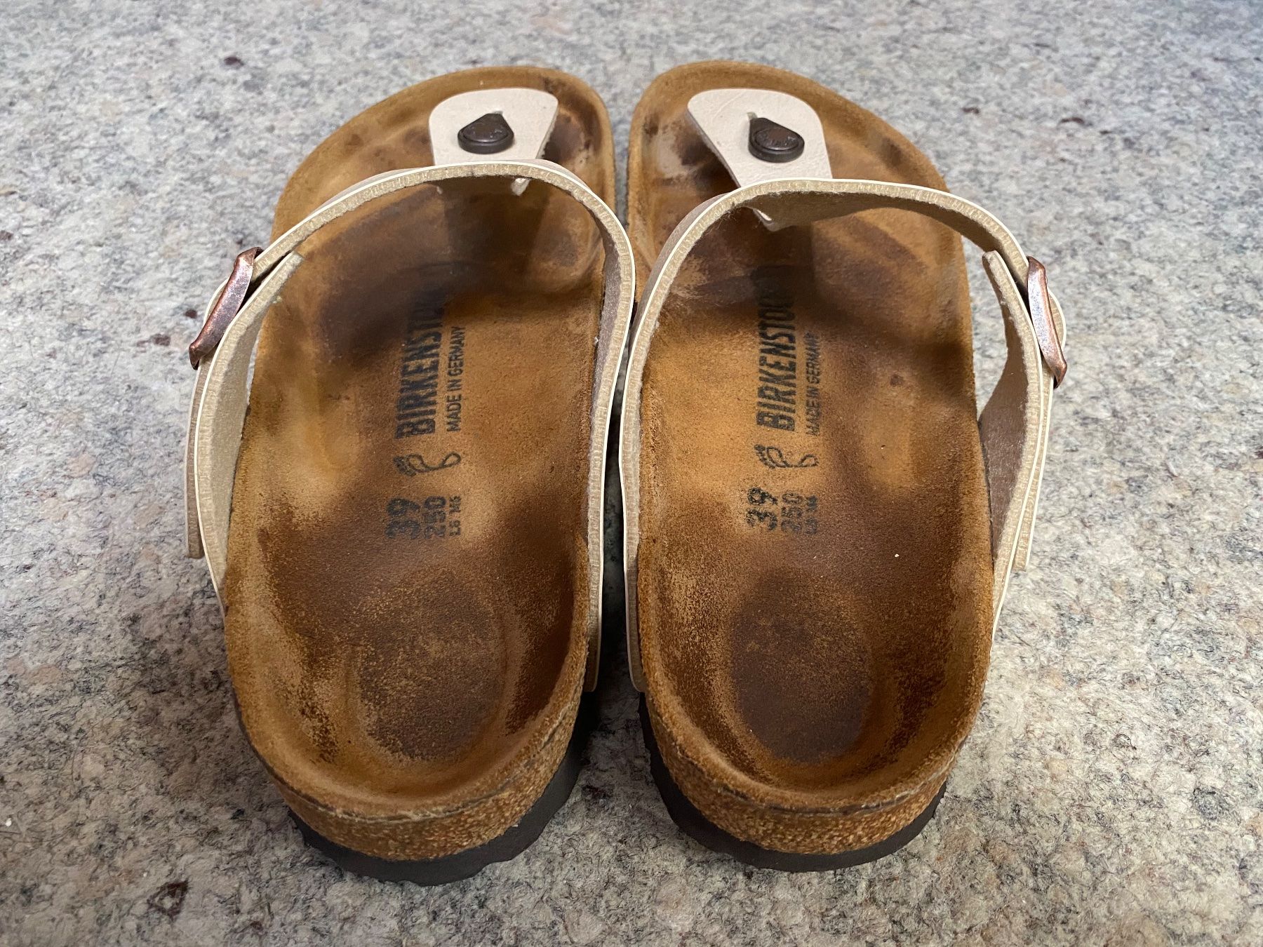 Birkenstock Chaussures femmes: Birkenstock Gizeh Gr. 39 – D'occasion à Wattwil par edel88 4