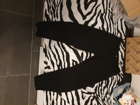 Hosen S