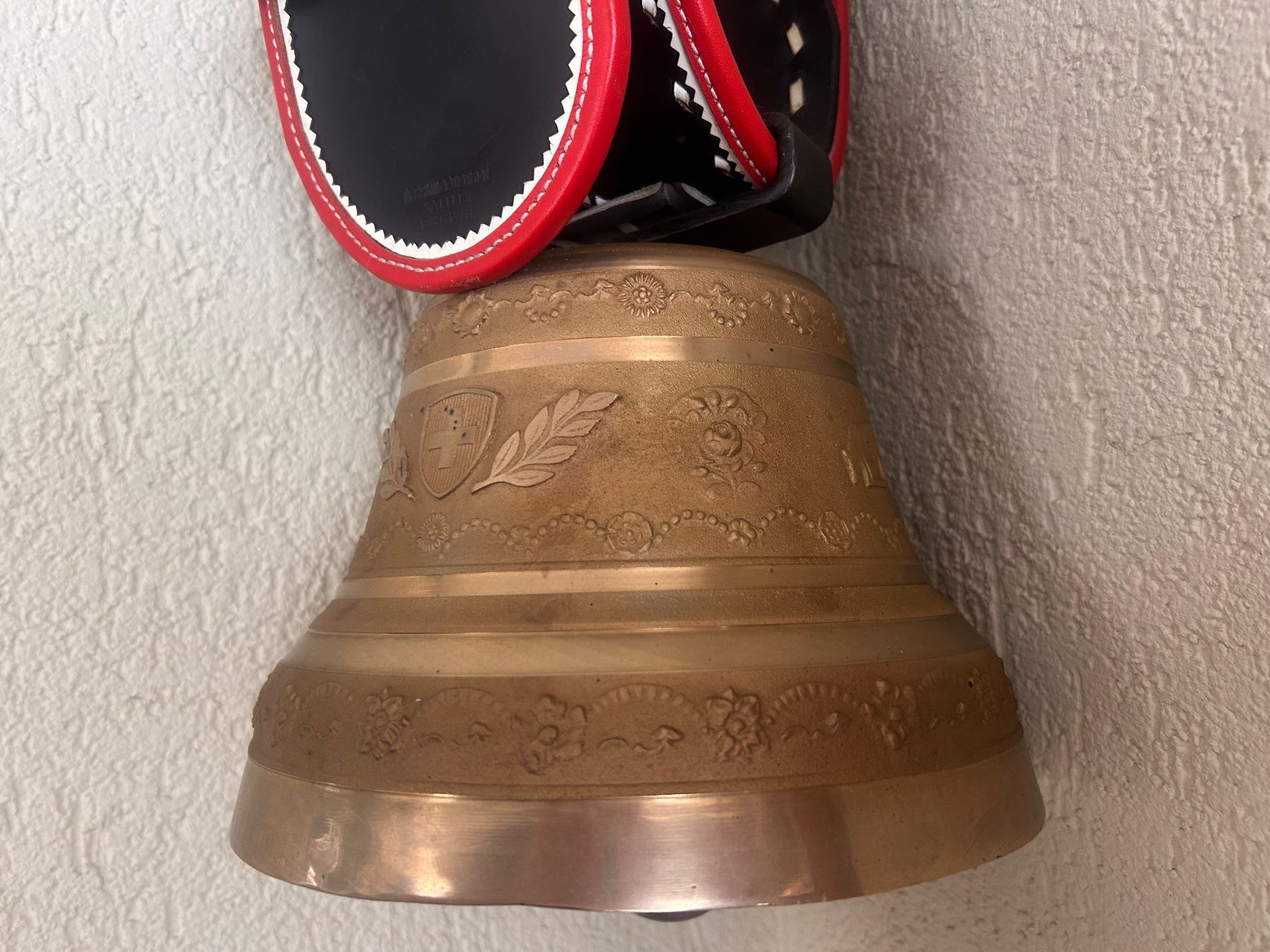 Campanacci mucche: Grosse Schweizer Weideglocke (Ø 23 cm) (mit neuen Fotos!) – Usato da Pfäffikon ZH venduto da man_m78l 3