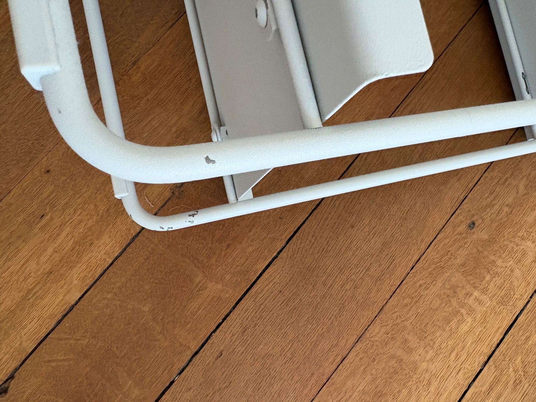 Regale: ZONE DENMARK kleines Regal A-Table – Gebraucht aus Zürich von triangular 5