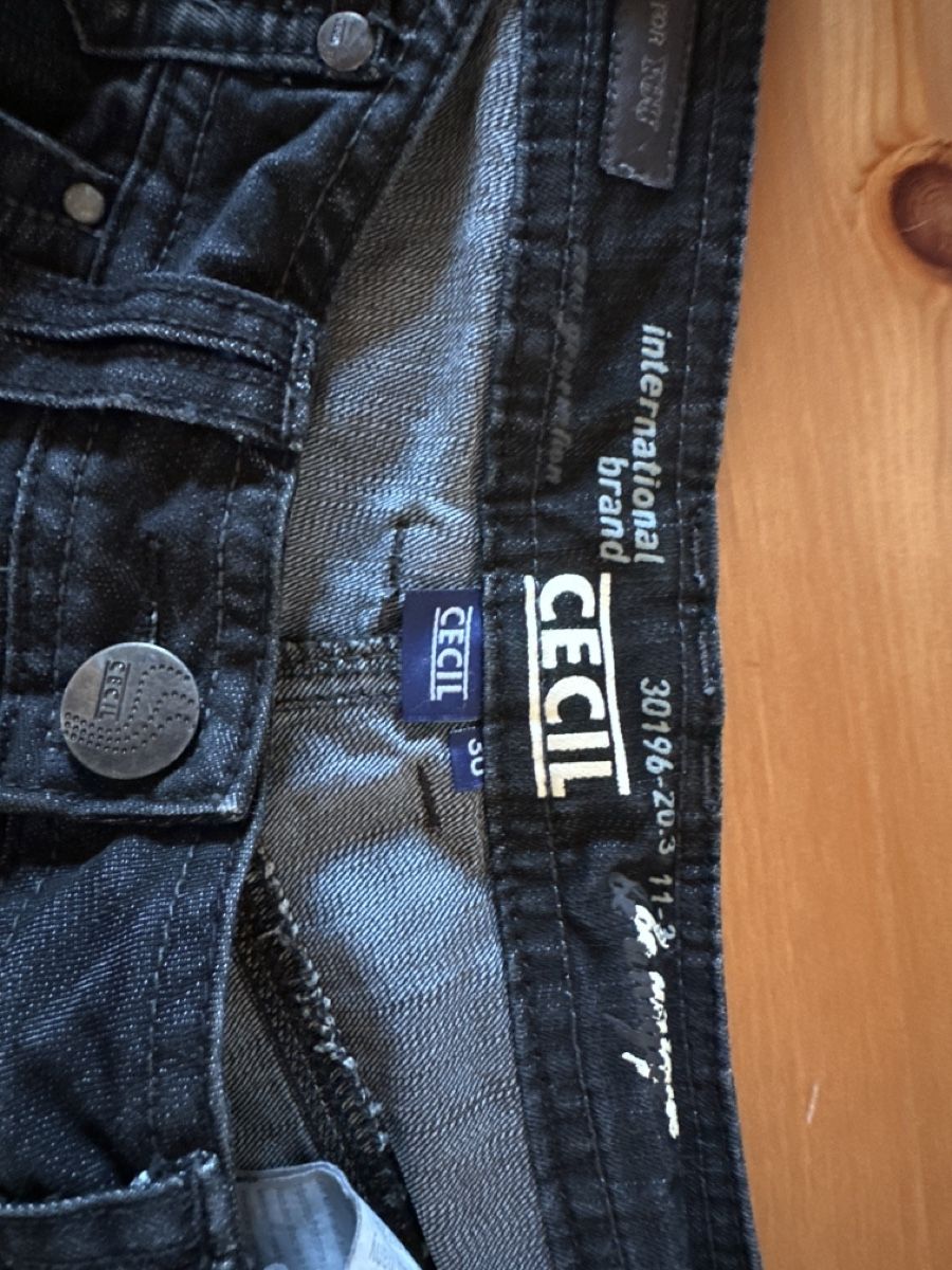 Cecil Pantaloni: Cecil Hosen Gr. 30 – Usato da Wald AR venduto da sar_x867 2