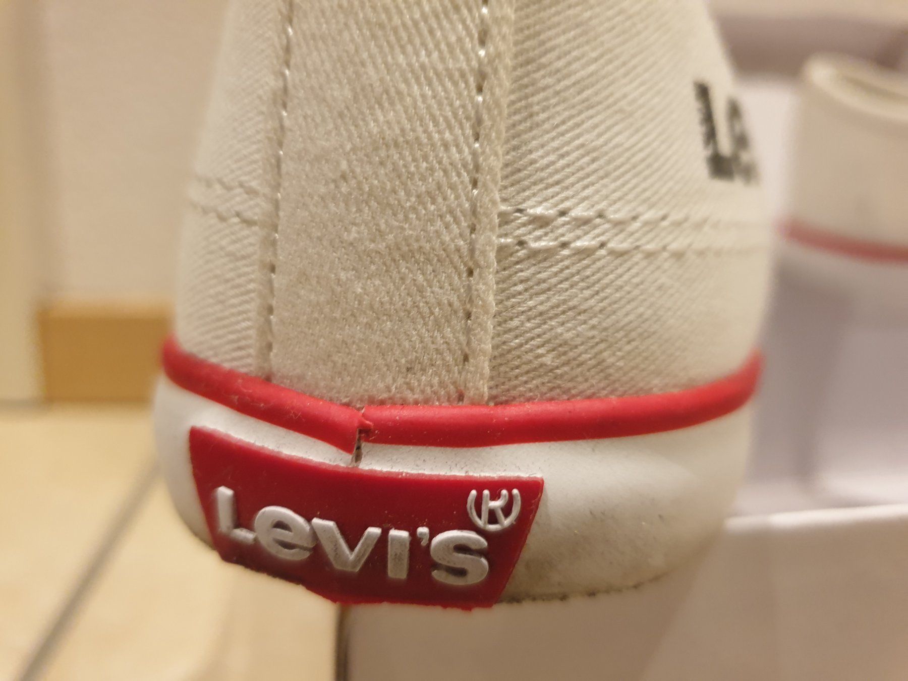Levi's Chaussures hommes: Chaussures Levi's – D'occasion à Courtaman par Bluejazz 2