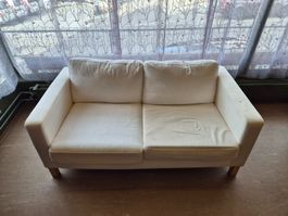 Zweisitzer Sofa weiss Stoffbezug gebrauchter Zustand