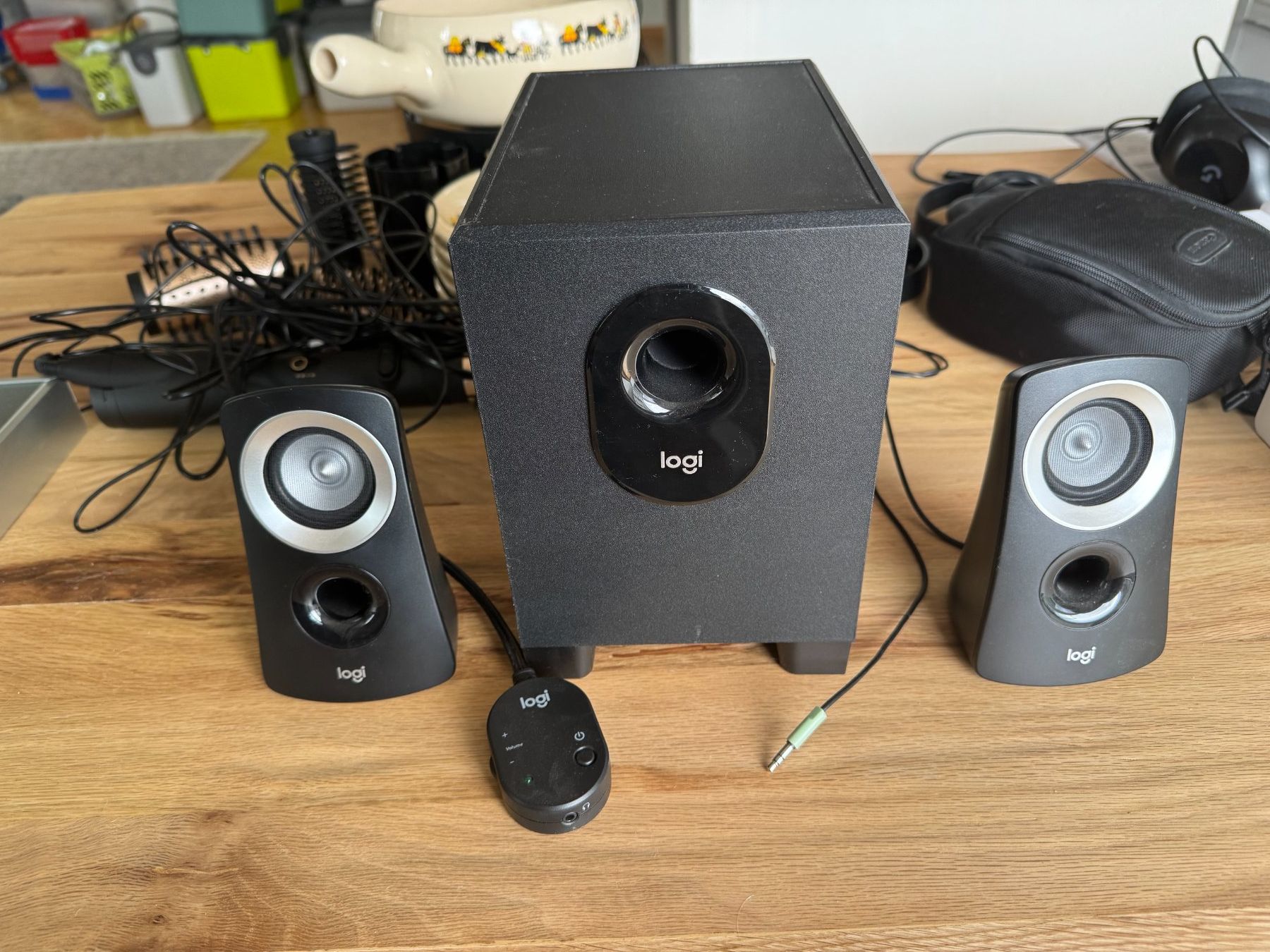 Logitech Haut-parleurs: Logitech Speaker System Z313 gebraucht – D'occasion à Gais par mmu_bl6k