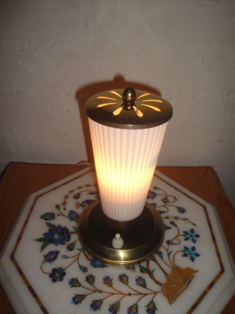 Lampen: Tischlampe aus Messing und Kunststoff – Gebraucht aus Zürich von Paykan 6
