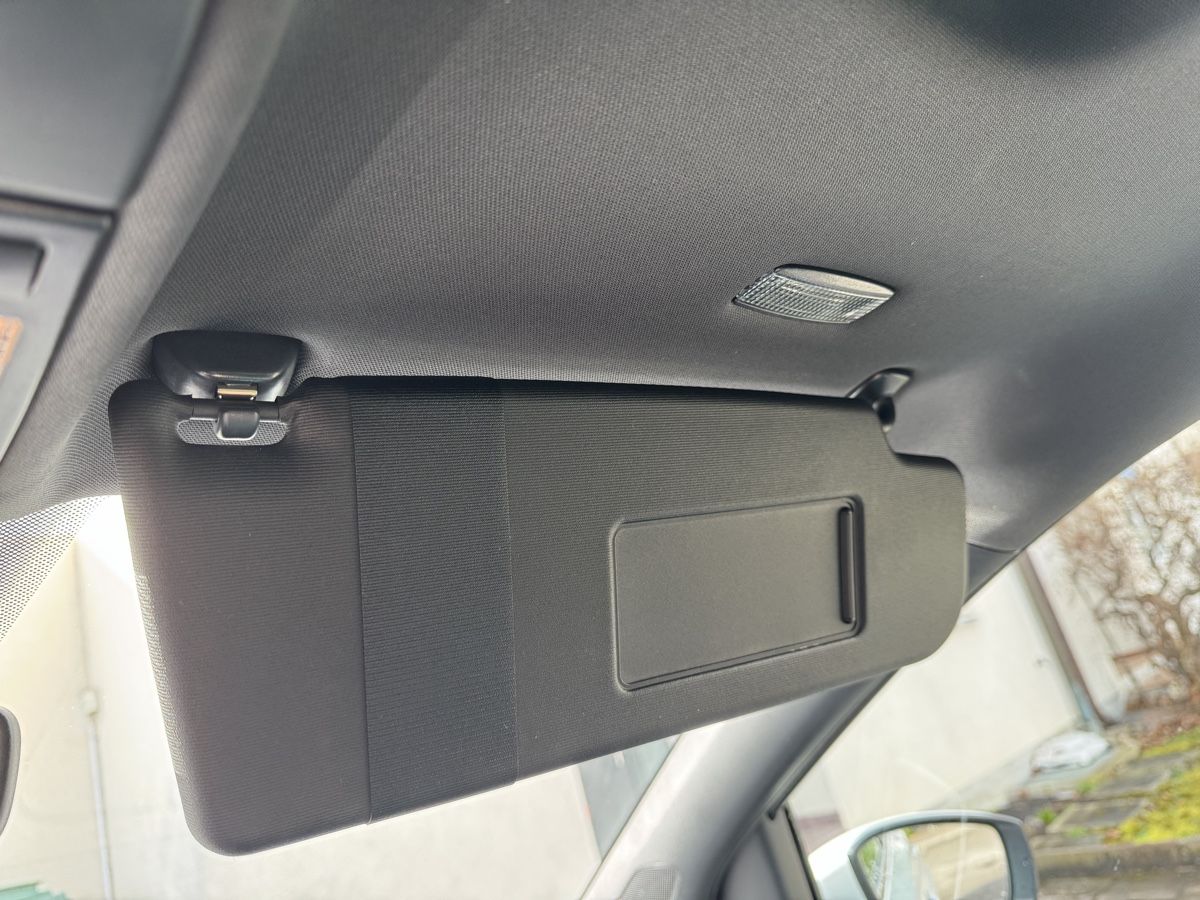 Tutti pezzi di ricambio auto: VW Polo 6C 6R Sonnenblende – Usato da Aesch BL venduto da Erin3 3