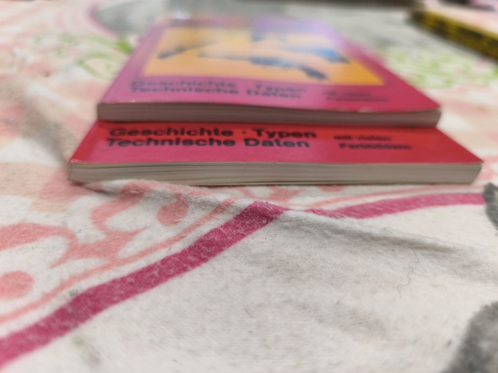 Bücher: Buch... Hand-feuerwaffen / Moderne Panzer – Gebraucht aus Cama von anto_a 6