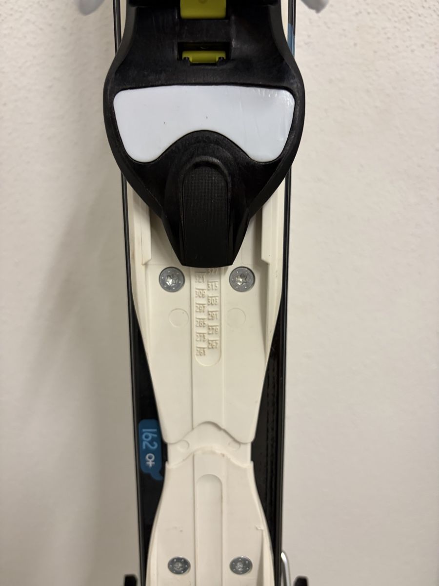 Rossignol Sci: Jugend Ski (alpin)  – Usato da Märstetten venduto da cellen3 2