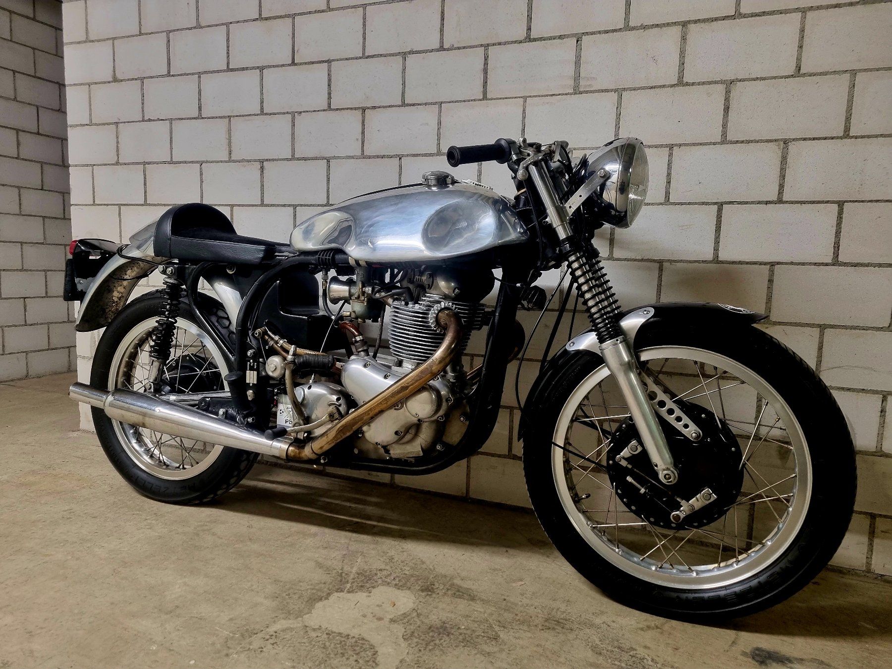 Norton Strada: Norton Commando 850 Cafe Racer – Usato da Rüti ZH venduto da Fideris100 2