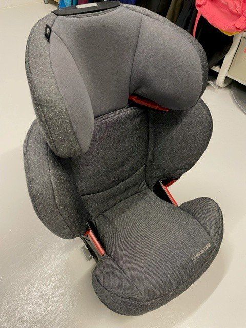 Maxi-Cosi Seggiolini per auto: Maxi-Cosi RodiFix AirProtect - Kinder-Autositz, anthrazit – Usato da Aarau venduto da Sasa75 6