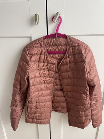 Uniqlo Daunenjacke, Grösse L, Farbe Rose, Top Zustand!