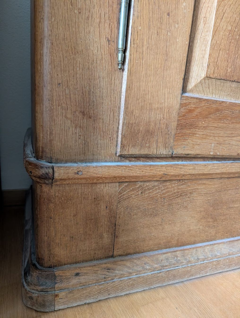 Armadi: Antiker Schrank aus Eiche – Usato da Zürich venduto da sop_gt89 3