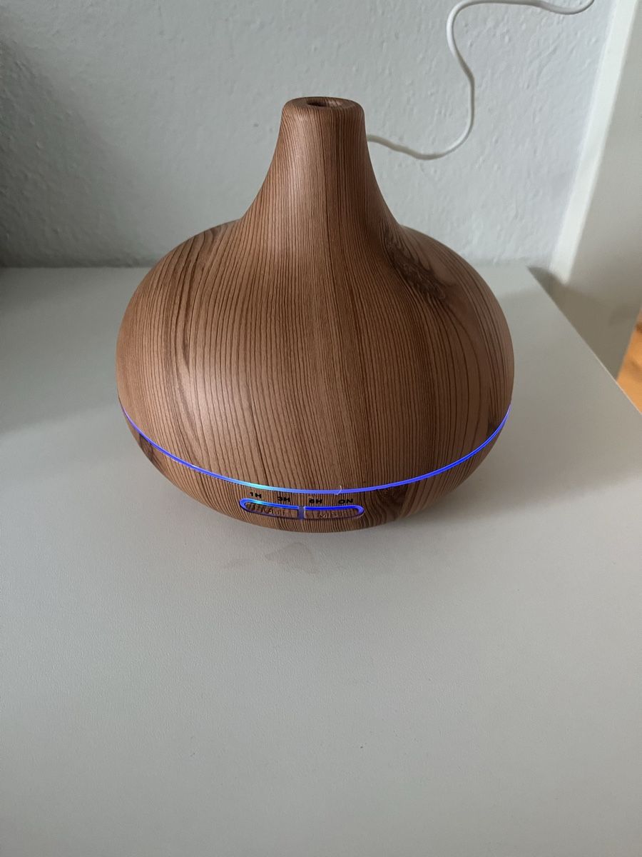 Diffusori di oli essenziali: Aroma Diffuser CHI hellbraun mit Ölen – Nuovo (secondo la descrizione) da Schüpfen venduto da Bella1. 3