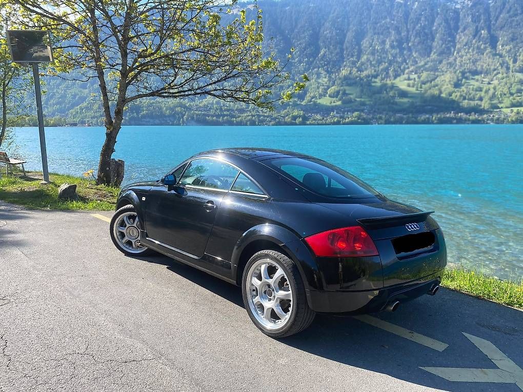 Audi Automobili: Audi TT 8N, Quattro Coupé – Usato da Wilderswil venduto da uelfo 1
