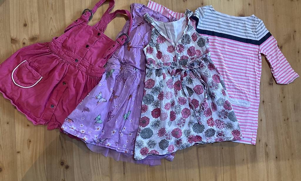 Vestiti & Gonne: Sommerkleider Gr.122 – Usato da Brunnadern venduto da Bumlebee 1