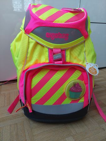 NEU! Ergobag "StrahleBär" Schulthek / Schulranzen 7-teilig