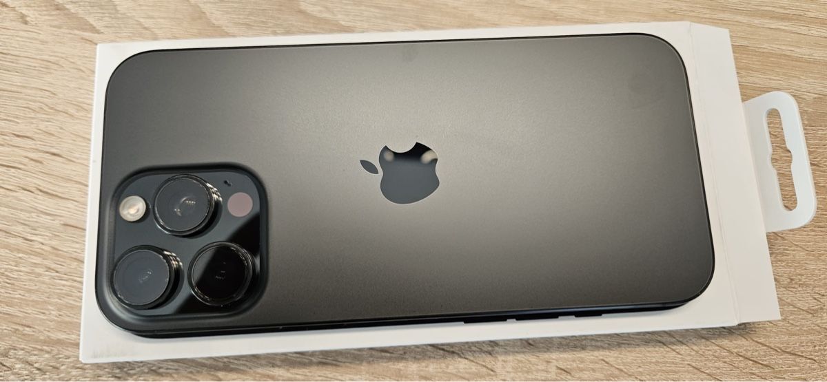 Apple Telefoni cellulari / Smartphones: Apple iPhone 16 Pro Max - 256GB – Usato da Elsau venduto da mor1ano 3