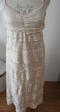 Robe dentelle 