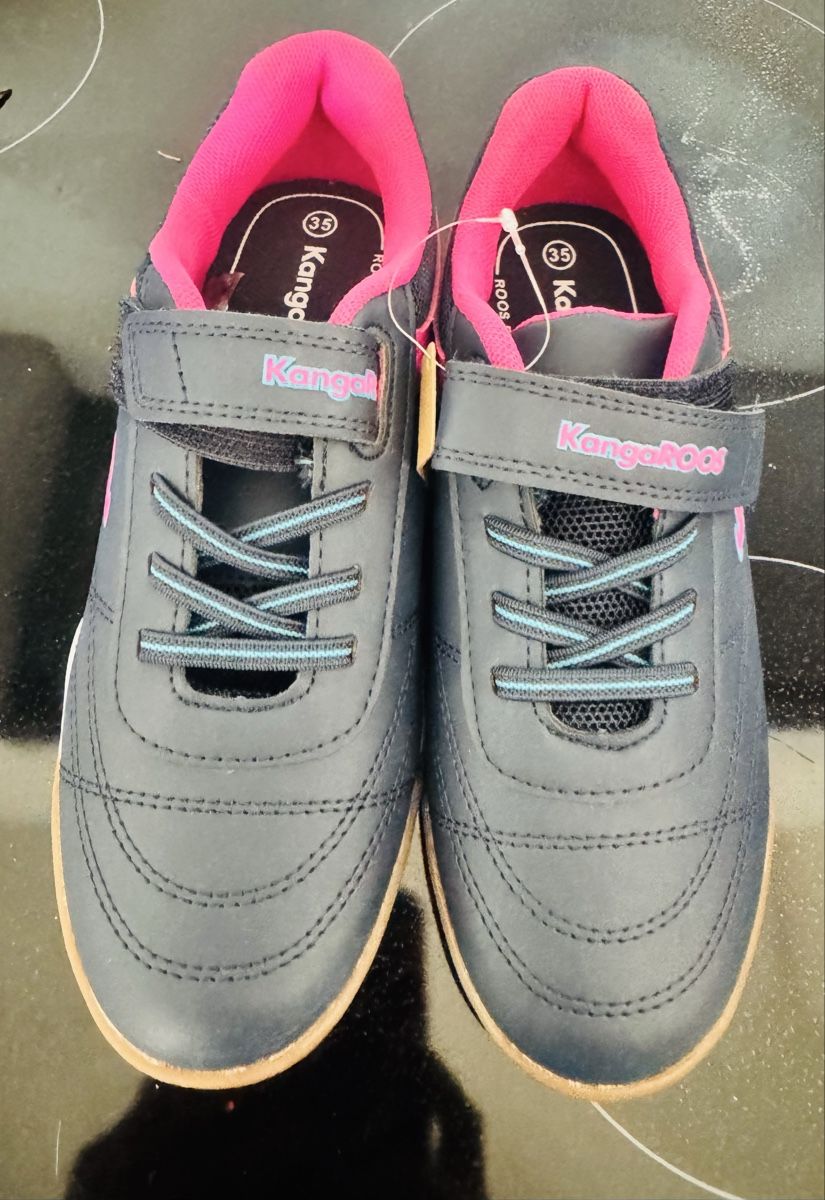 Scarpe per ragazze: Hallenschuh 35 – Nuovo (secondo la descrizione) da Schlieren venduto da Fam.Baumi 2