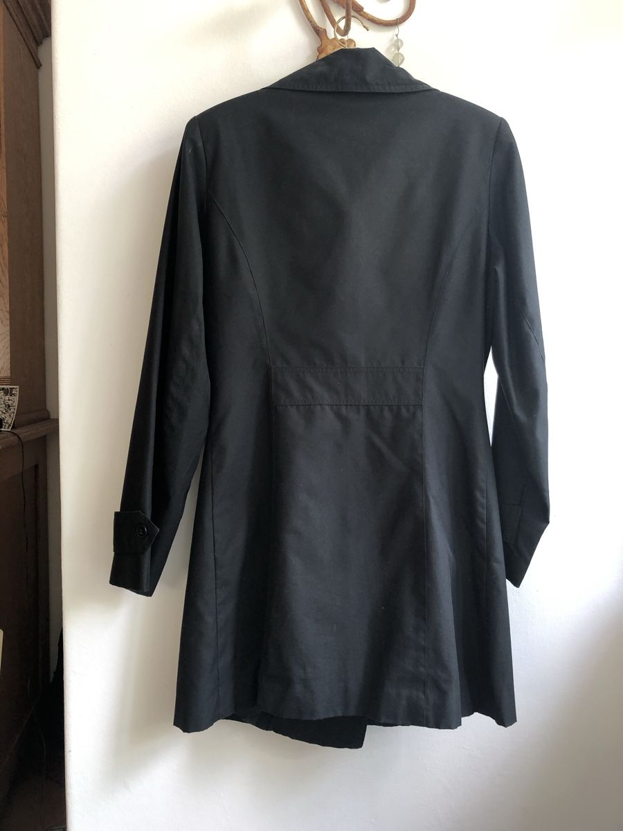 H&M Mäntel: Schwarzer Mantel – Gebraucht aus Solothurn von sim_l6lb 1