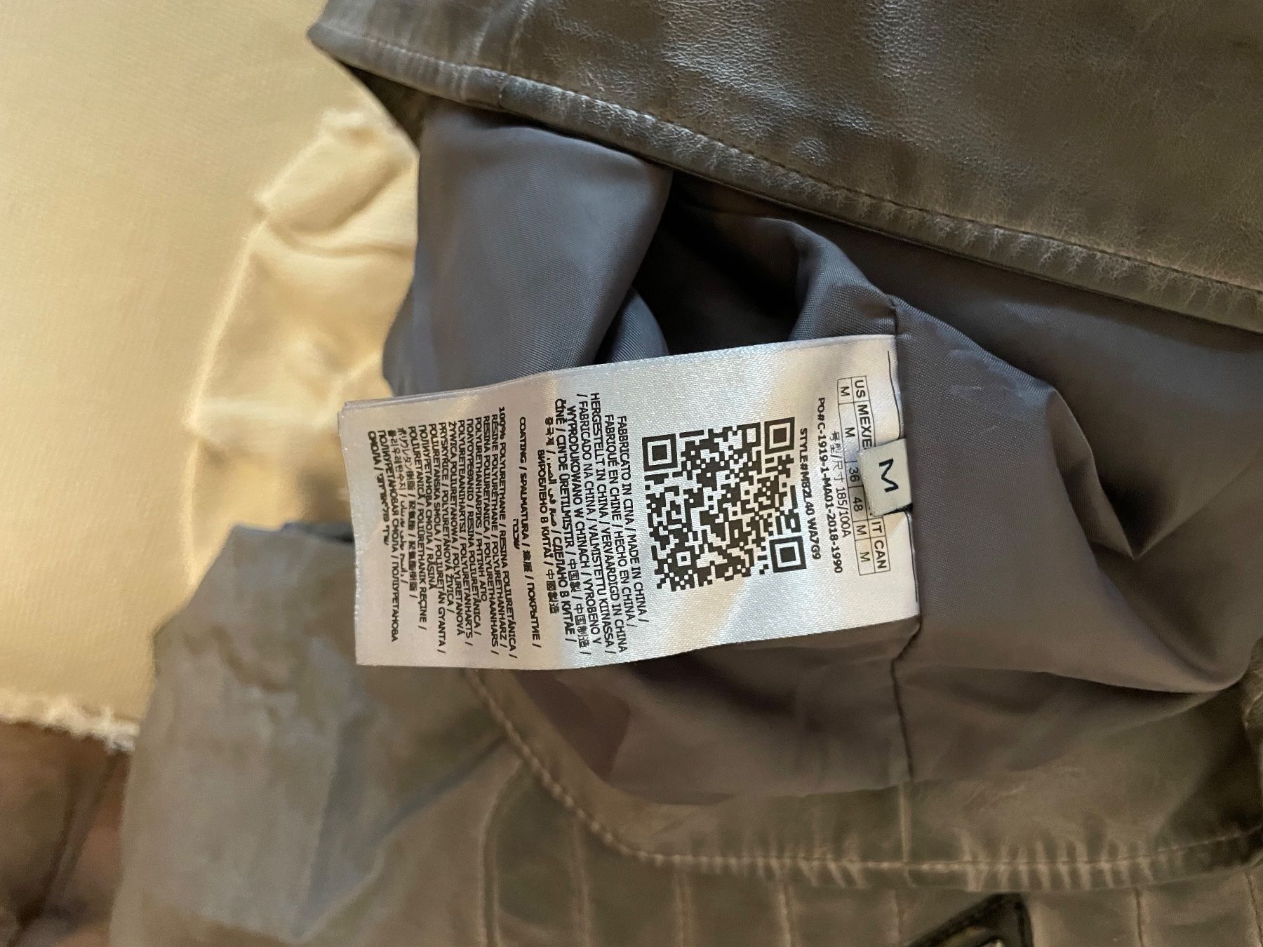 Guess Giacche: Guess Jacke – Nuovo (secondo la descrizione) da zufikon venduto da Jacky.N 4