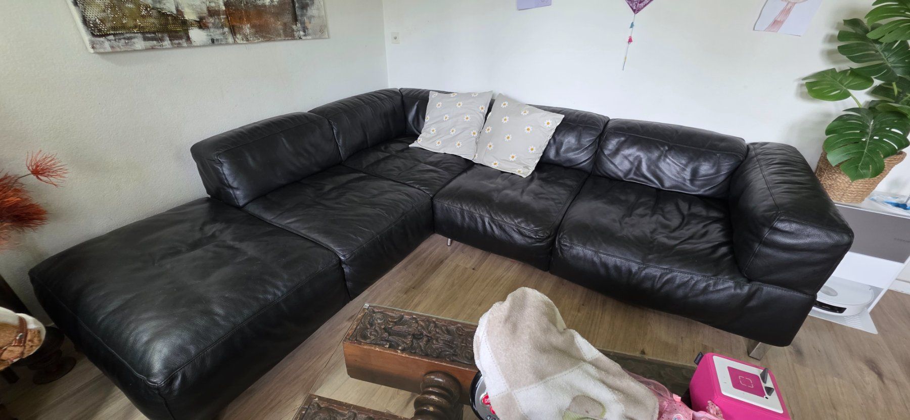 Divani: Schwarzes Designer Ecksofa aus hochwertigem Leder sehrrobust – Usato da Menzingen venduto da vannessa.studer 7