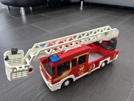 Feuerwehrauto playmobil