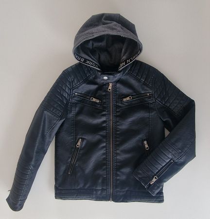 Lederimitat JACKE Gr.146 mit abnehmbarer Kapuze
