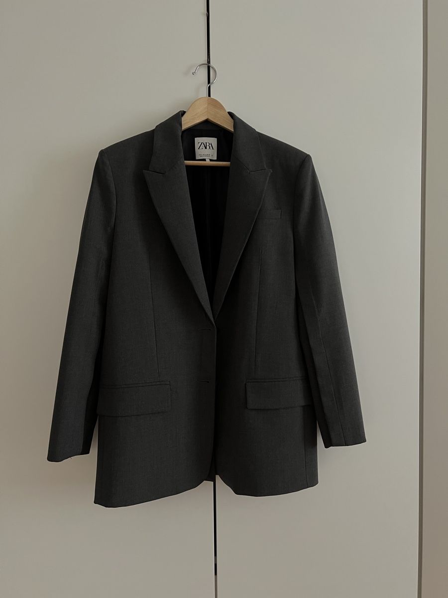 Zara Completi & Tailleur: Zara Blazer, dunkelgrau, oversized – Usato da Luzern venduto da Soeuv