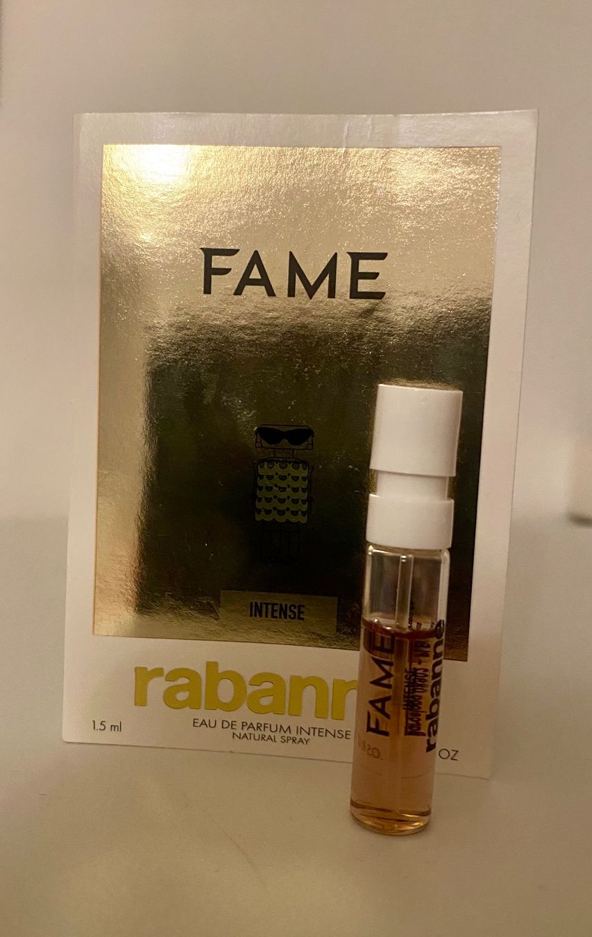 Paco Rabanne Profumi & Eau de Toilette: Fame Intense de Rabanne 1.5ml – Usato da Genève venduto da inn_n9kf