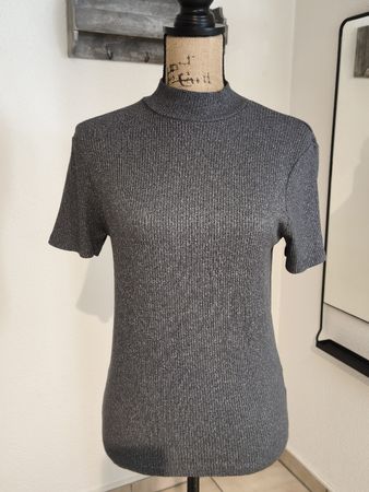 Damen Shirt mit Kragen Grau Kurzarm Grösse M guter Zustand