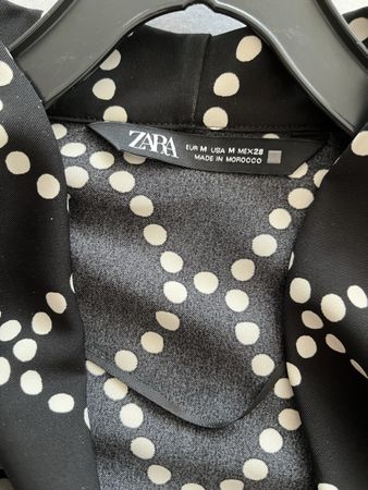 Damen Bluse ZARA Schwarz Punkte Grösse M guter Zustand