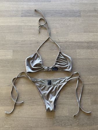 Bikini Weekday beige metallisch Grösse S neu