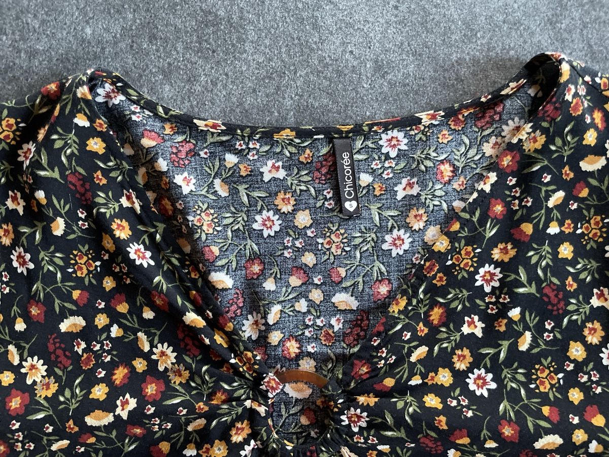 Camicette: Chicoree Bluse, Grösse S, Blumenmuster, Herbst-Look Top! – Usato da Henggart venduto da Engelsi 5