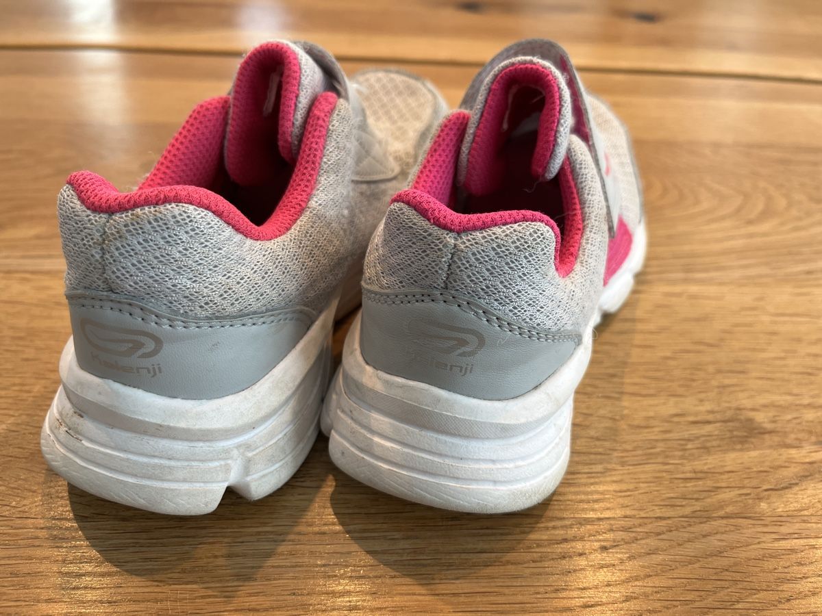 Scarpe per ragazze: Turnschuhe Gr.30 – Usato da Aadorf venduto da Annika82 4