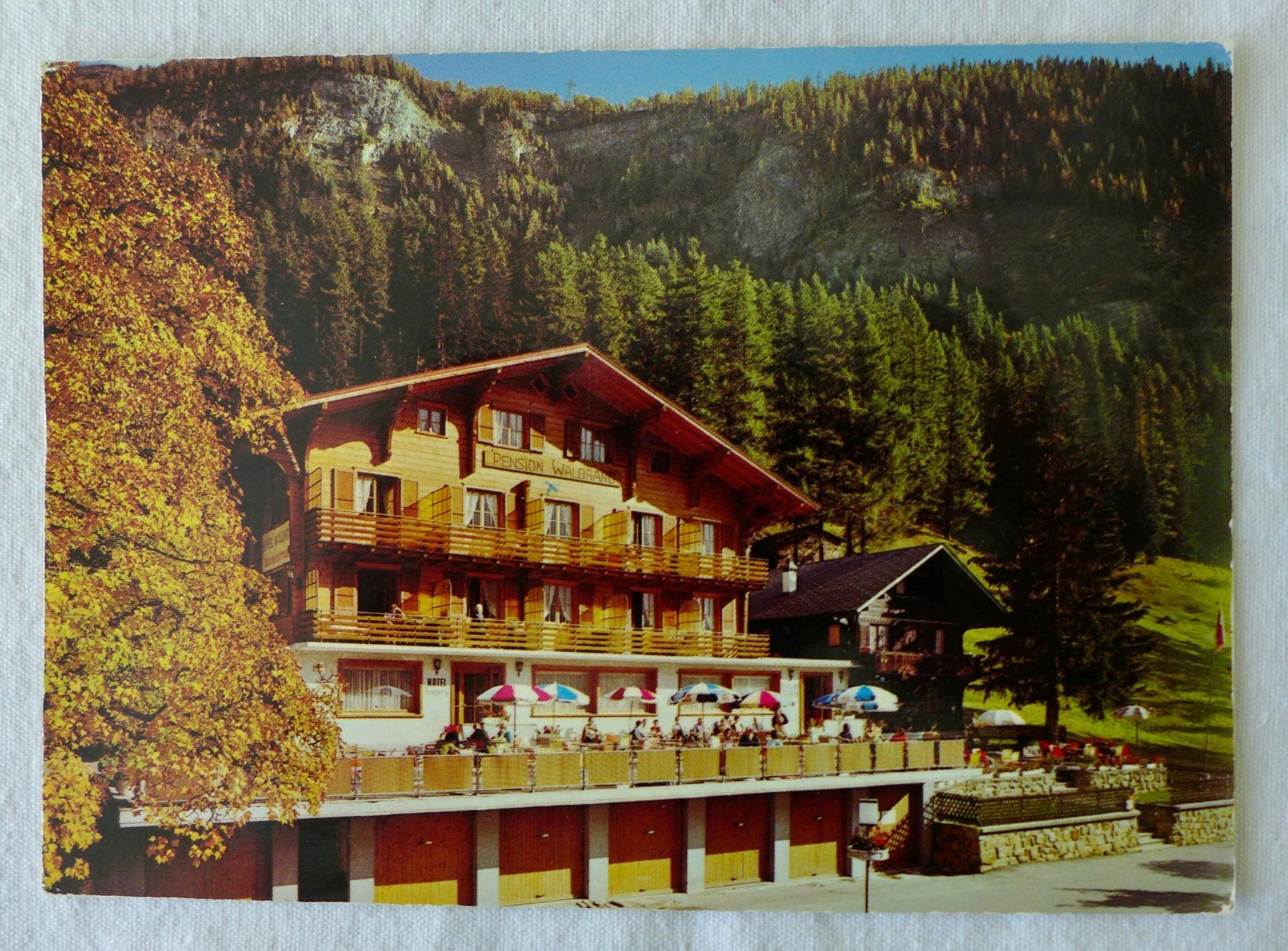 Cartoline postali: AK LEUKERBAD VS, Hotel Restaurant Waldrand – Usato da Wallisellen venduto da aloa09