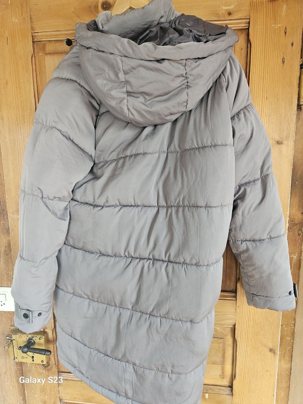 Bershka Cappotti: Grauer Bershka Wintermantel, Gr. 38 – Usato da Spiez venduto da ann_y7bb 1
