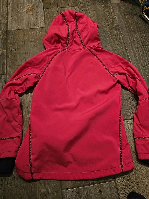Giacche & Cappotti: YFK Softshelljacke, Grösse 134/140 – Usato da Niederweningen venduto da Reto_81 2