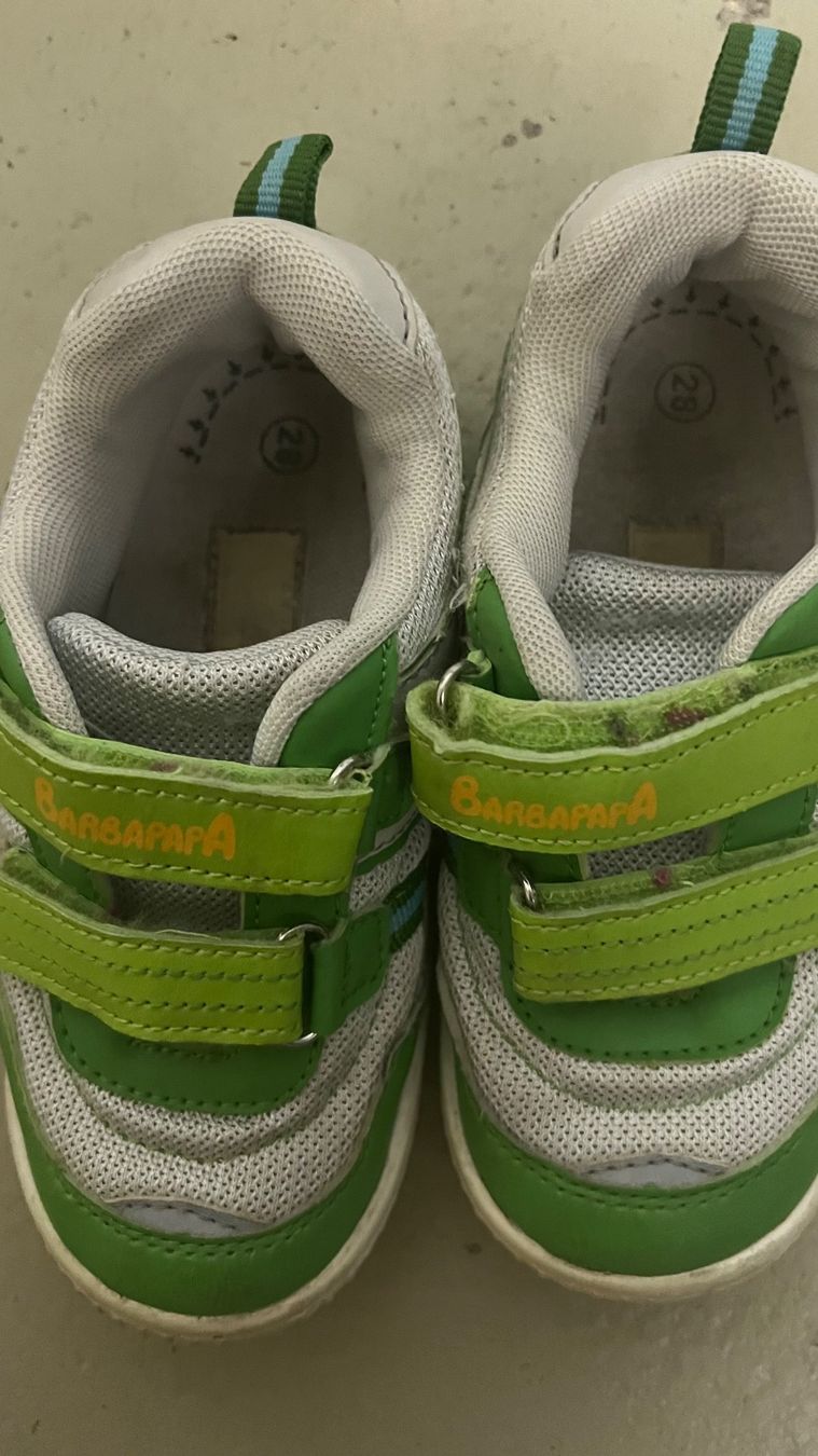 Schuhe für Jungen: Kinder Schuhe Barbapapa – Gebraucht aus Frauenfeld von anaul_2000
