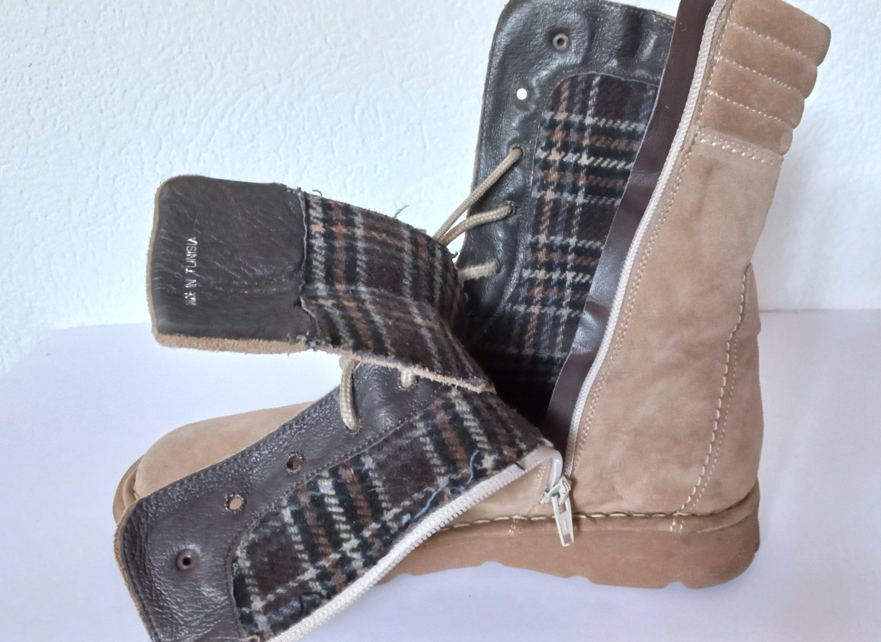 Scarpe da donna: Bata Stiefeletten Gr. 40 Nubuk – Usato da Bévilard venduto da belkin 6