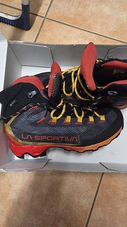 Herrenschuhe: Sportiva scarponi  – Neu und originalverpackt aus Mesocco von ces_2dnl 1