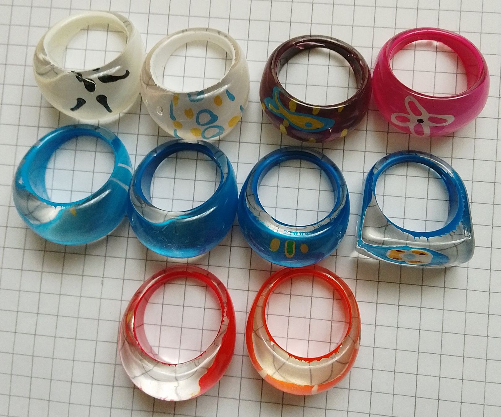 Ringe: Ring Set 10 Stück Vintage Lucite Art, Acryl oder so. Schmuck – Gebraucht aus Wohlen AG von salamanderspielwaren