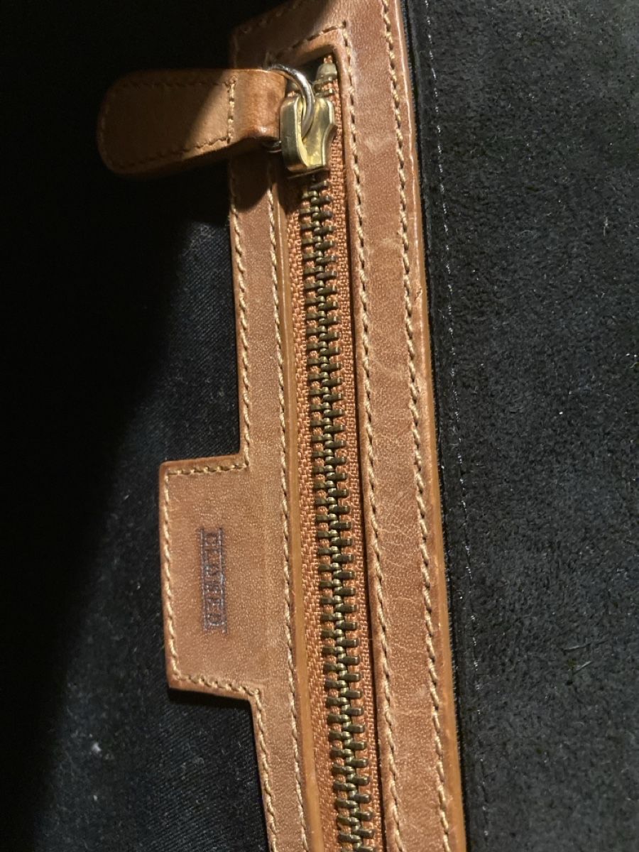 Closed Sacs femmes: Handtasche Closed – D'occasion à Zürich par aggfu 2