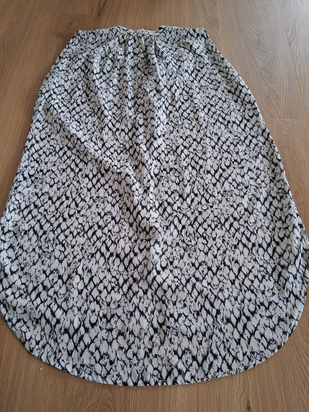 H&M Camicette: H&M ärmellose Bluse Gr. 40 neu mit Etiket – Nuovo e nell'imballaggio originale da Lengnau AG venduto da Nathi88 1