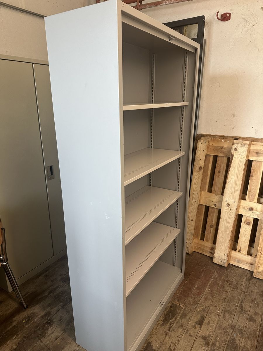 Lista Armadi: LISTA Schrank – Usato da Bronschhofen venduto da MS963 2