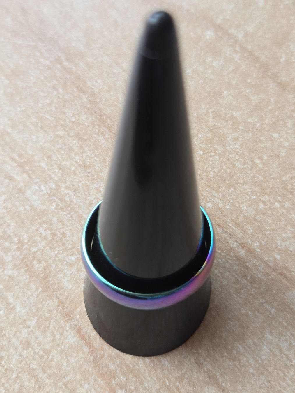 Anelli: Ring aus Metall Regenbogenfarben Gr.24/64 – Usato da Winterthur venduto da katzen07 1