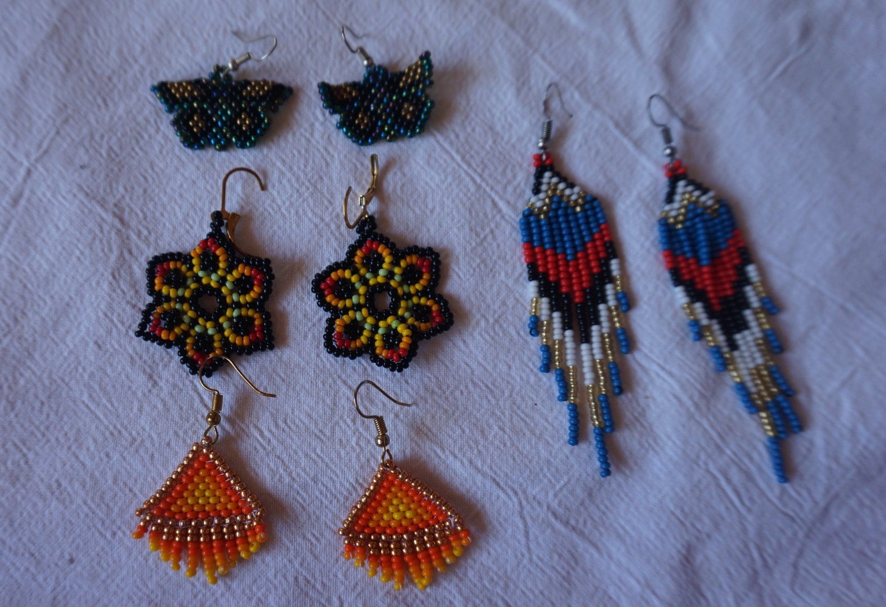 Orecchini pendenti & Orecchini a lobo: Différentes boucles d'oreille – Usato da Clarens venduto da dia_sw29 5